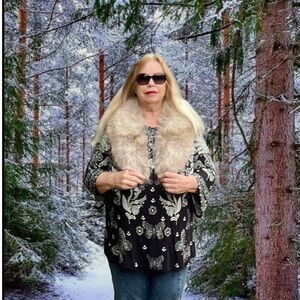 Fluffy Fox Fur Big Collar Wrap or Stole Rocker Chic